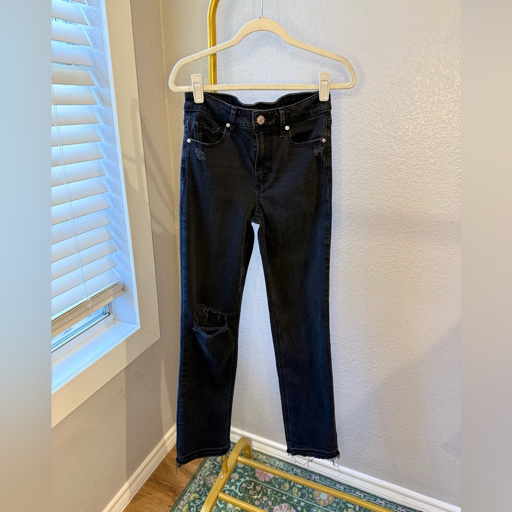 PAIGE Cindy Straight Leg Jeans Size 24 Black Distressed Raw Hem Stretch $229